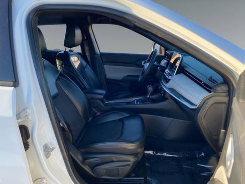 Used 2023 Jeep Compass Latitude image 15