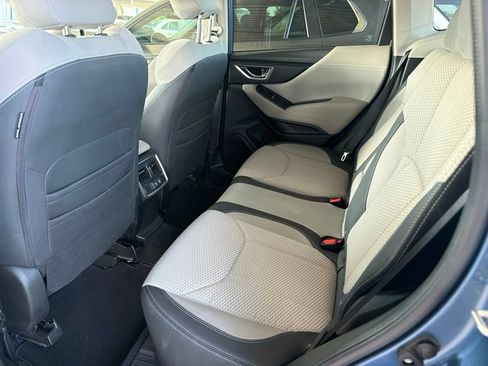 Used 2019 Subaru Forester Premium AWD/4WD image 9