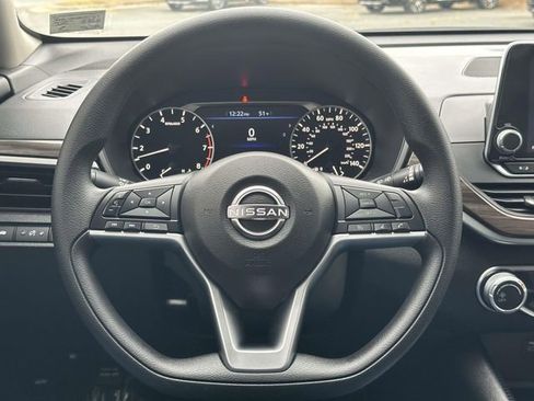 Used 2024 Nissan Altima 2.5 SV image 21