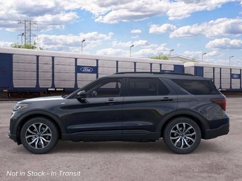 New 2026 Ford Explorer ST-Line AWD/4WD image 3