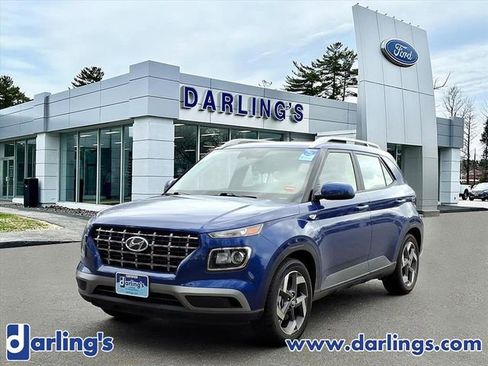 Used 2023 Hyundai Venue SEL FWD image 1