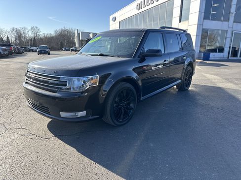 Used 2019 Ford Flex SEL w/ Equipment Group 202A image 8