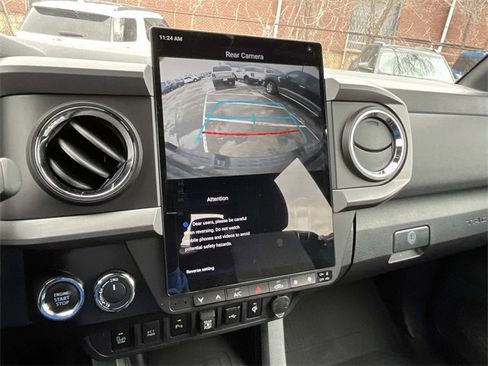 Used 2021 Toyota Tacoma TRD Off-Road image 34