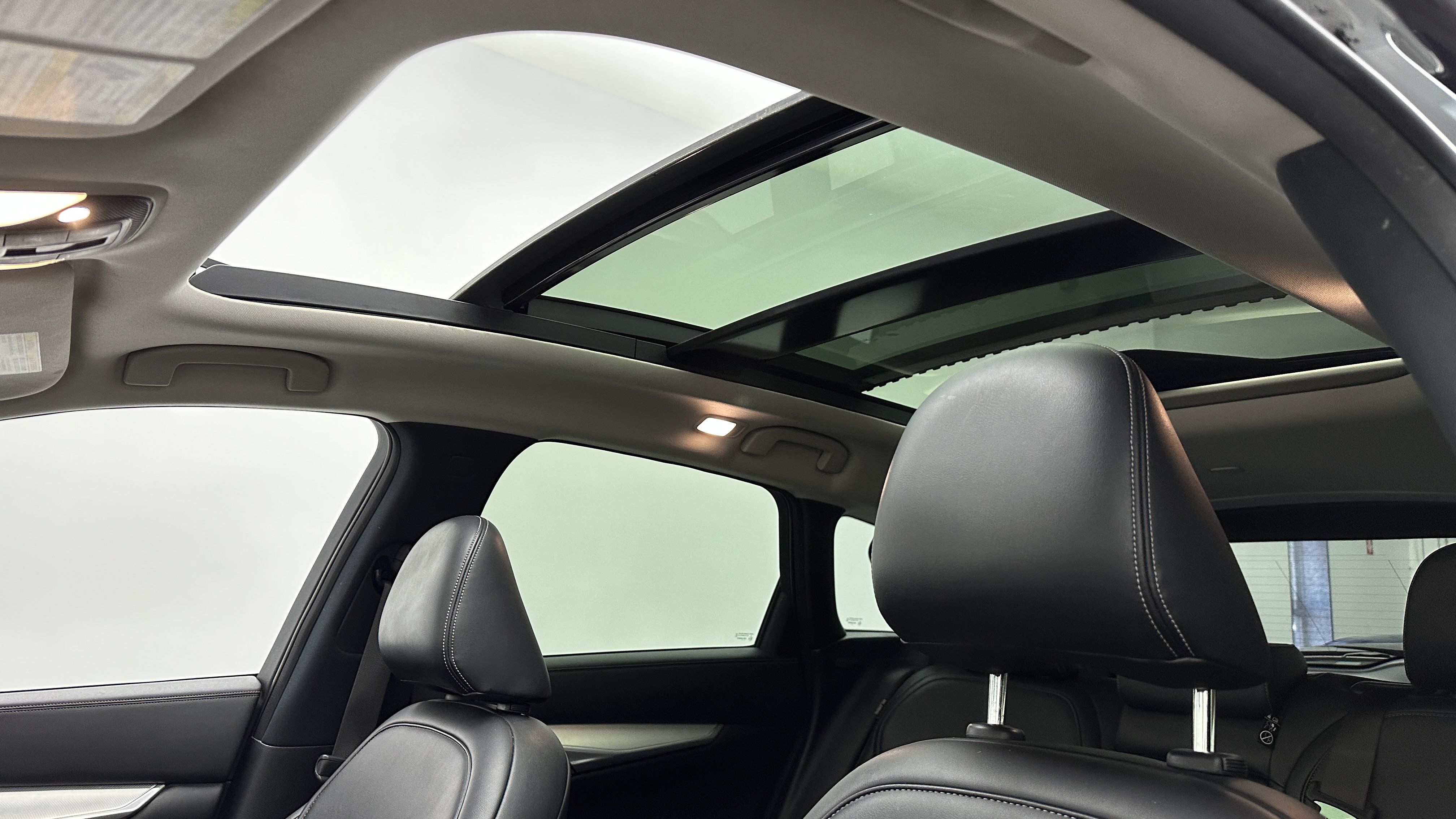 Used 2021 INFINITI QX50 Luxe FWD image 4
