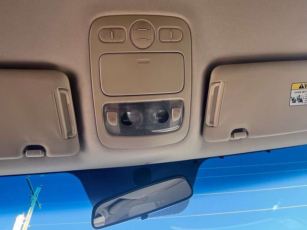 Used 2012 Kia Sedona LX FWD image 18