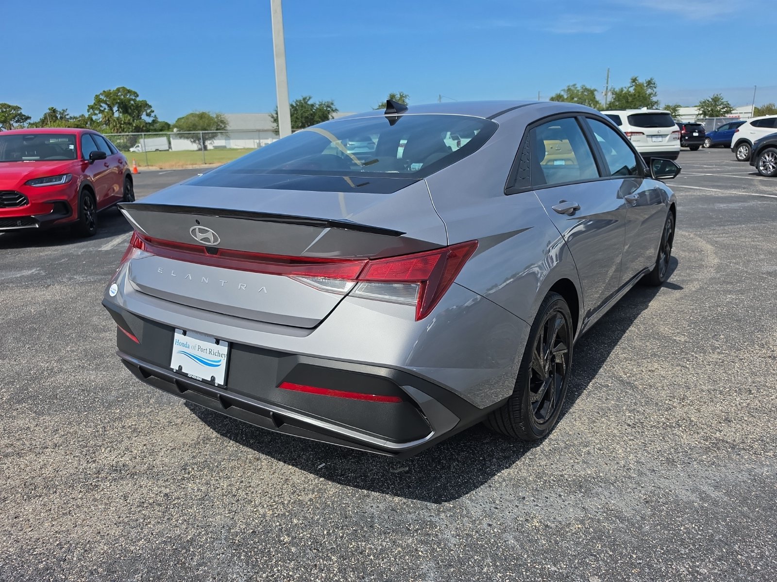 Used 2026 Hyundai Elantra Sport FWD image 4