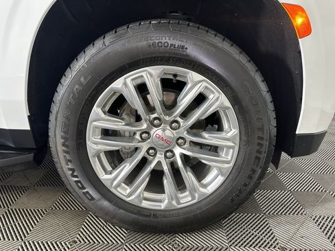 Used 2024 GMC Yukon SLT w/ SLT Luxury Package image 37