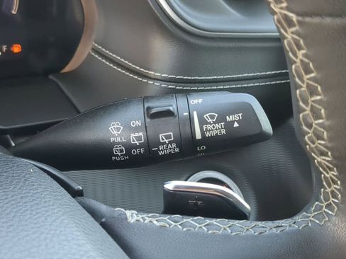 Certified 2023 Jeep Grand Cherokee Altitude AWD/4WD image 25