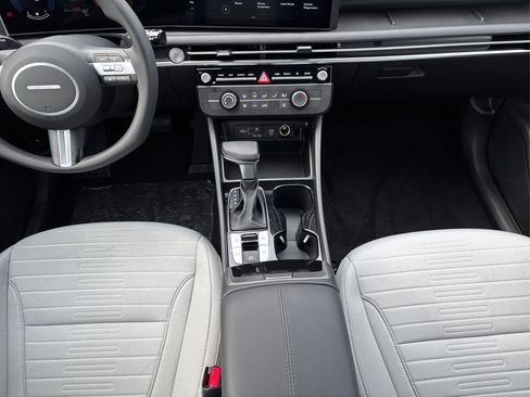 New 2025 Hyundai Santa Cruz SE image 12
