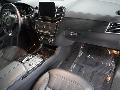 Used 2019 Mercedes-Benz GLS 450 4MATIC image 25