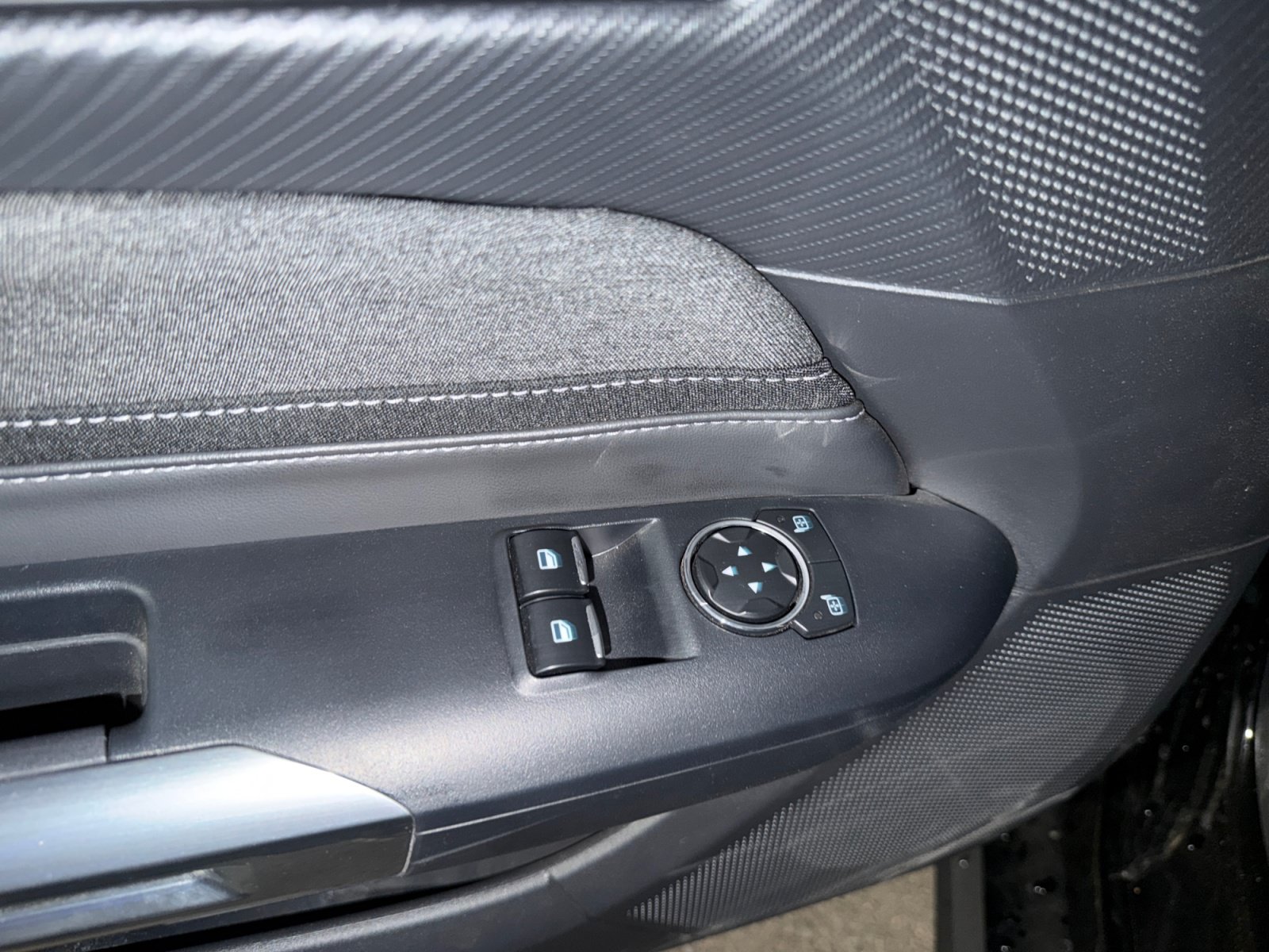 Used 2025 Ford Mustang GT RWD image 17