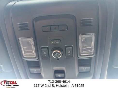 Certified 2024 Chevrolet Suburban RST w/ Luxury Package AWD/4WD image 32