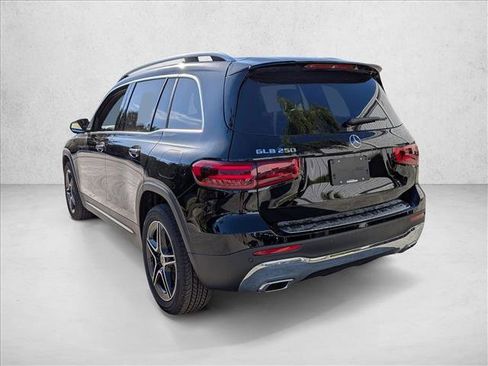 New 2026 Mercedes-Benz GLB 250 image 8