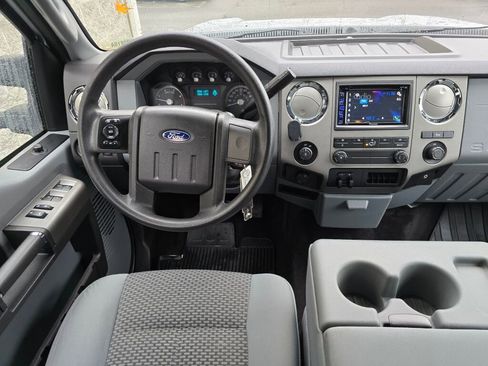Used 2011 Ford F250 XLT w/ XLT Interior Pkg image 24