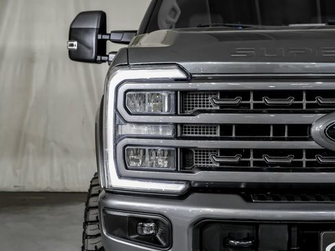 Used 2024 Ford F250 XLT w/ Black Appearance Package AWD/4WD image 39