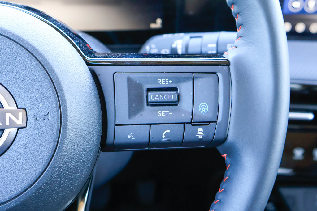 Certified 2026 Nissan Kicks SR w/ Cold Weather Package AWD/4WD image 13