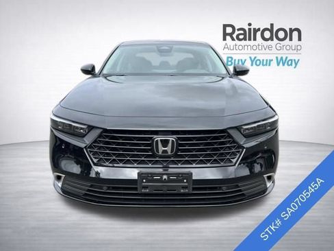 Used 2025 Honda Accord Touring image 2