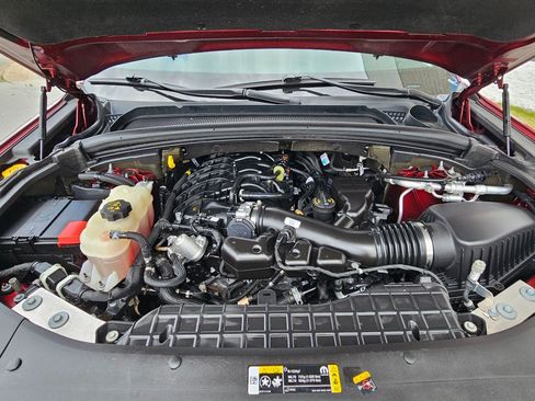 Used 2022 Jeep Grand Cherokee L Laredo w/ Luxury Tech Group I image 32