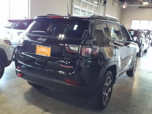 Used 2022 Jeep Compass Trailhawk w/ Trailhawk Elite Group AWD/4WD image 5