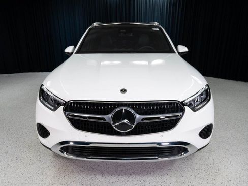 New 2026 Mercedes-Benz GLC 300 image 2