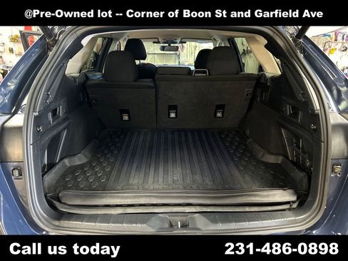 Used 2024 Subaru Outback Premium AWD/4WD image 27