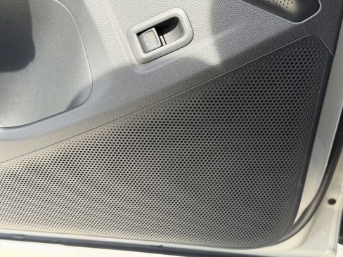 New 2026 Volkswagen Tiguan SE R-Line FWD image 14
