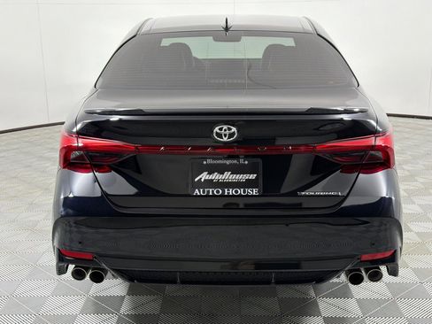 Used 2022 Toyota Avalon Touring w/ Advanced Safety Package image 6
