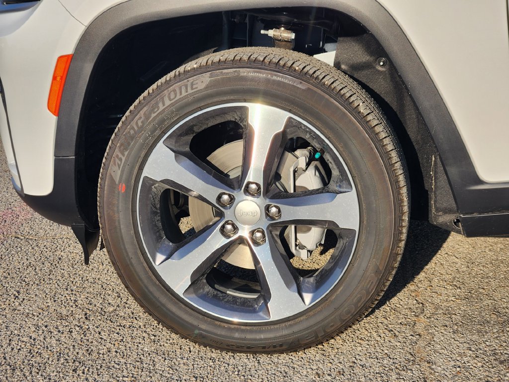 New 2026 Jeep Grand Cherokee Limited AWD/4WD image 8