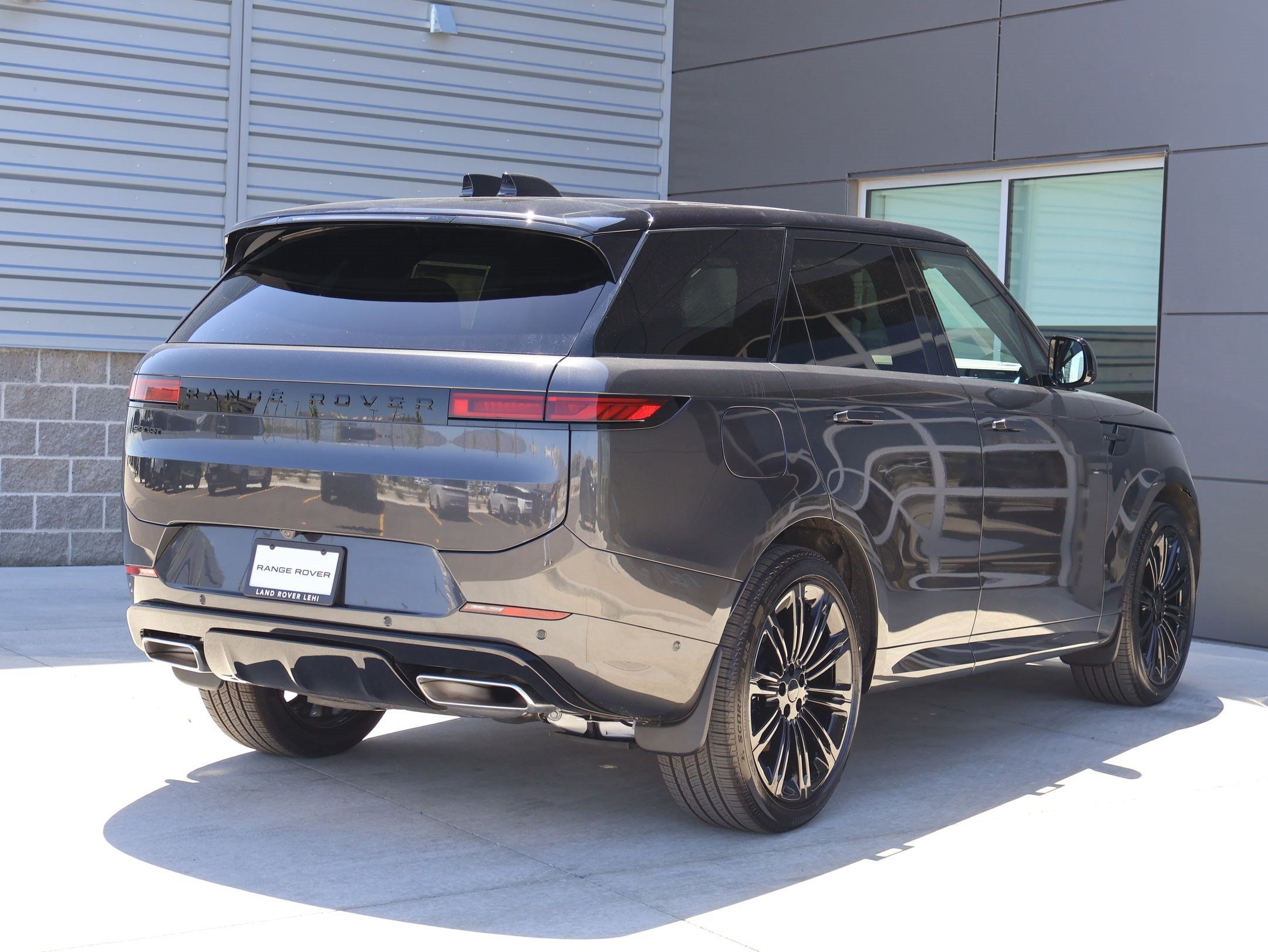 New 2026 Land Rover Range Rover Sport Dynamic SE AWD/4WD image 5