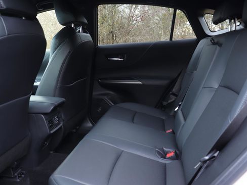 Used 2021 Toyota Venza Limited image 13