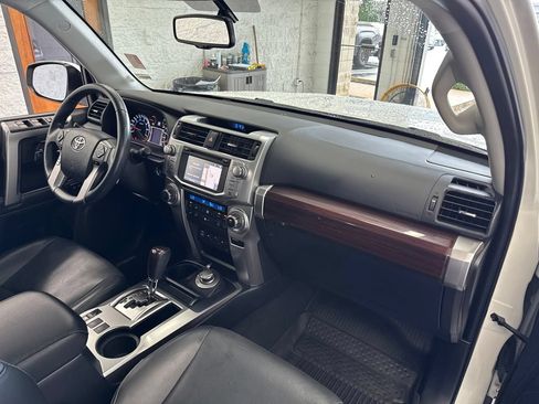 Used 2019 Toyota 4Runner Limited AWD/4WD image 53