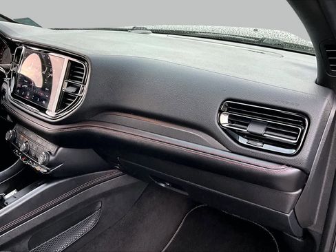 Used 2021 Dodge Durango R/T w/ Technology Group AWD/4WD image 17