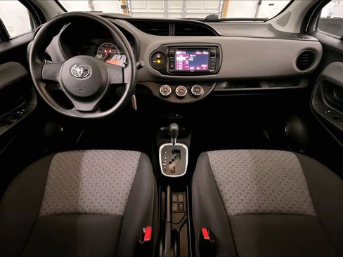 Used 2016 Toyota Yaris LE image 14