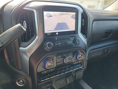 Used 2019 Chevrolet Silverado 1500 RST AWD/4WD image 16
