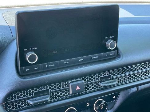 Used 2023 Honda HR-V Sport image 18