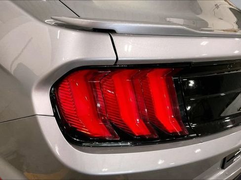 Used 2020 Ford Mustang GT w/ Equipment Group 301A RWD image 30