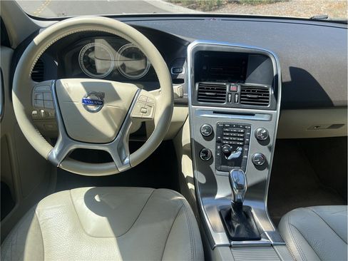 Used 2013 Volvo XC60 3.2 AWD/4WD image 11