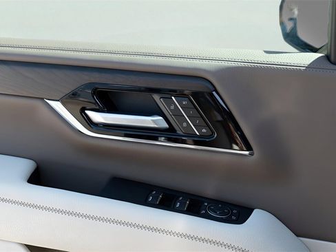 New 2026 GMC Yukon XL Denali w/ Denali Reserve Package image 20