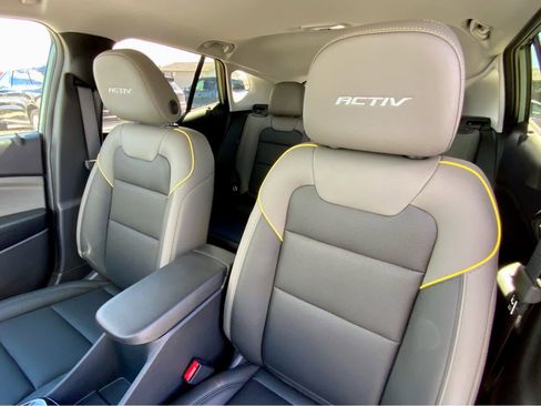 New 2026 Chevrolet Trax ACTIV FWD image 24