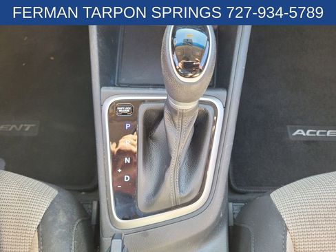 Used 2022 Hyundai Accent SEL image 27