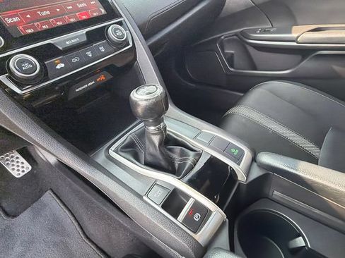 Used 2020 Honda Civic Sport image 29