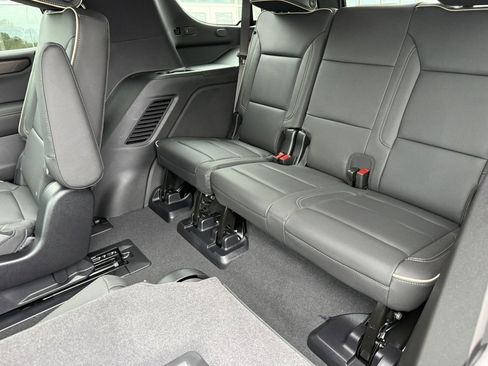 New 2026 GMC Yukon Elevation image 10