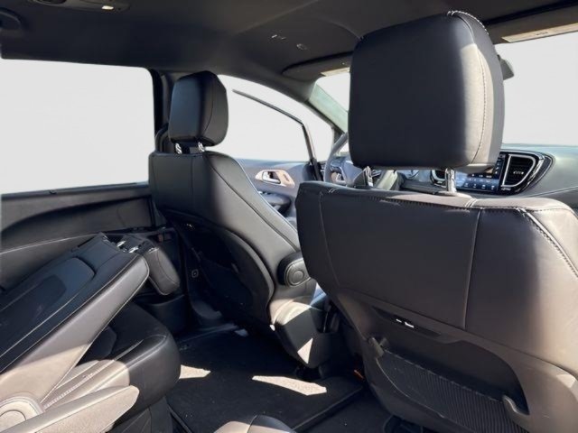 New 2026 Chrysler Pacifica Select w/ S Appearance Package AWD/4WD image 33