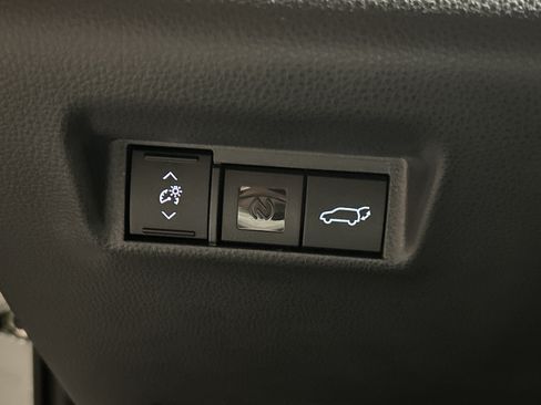 Used 2026 Toyota RAV4 XLE Premium w/ Panoramic Sun Roof Package AWD/4WD image 29