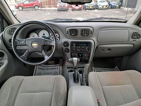Used 2005 Chevrolet TrailBlazer LT w/ LT Package 1 AWD/4WD image 5