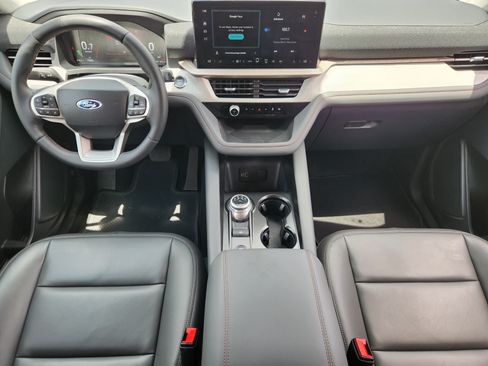 New 2026 Ford Explorer Active w/ Active Comfort Package RWD image 18