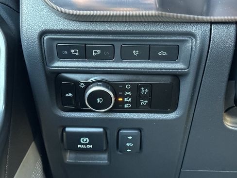 Used 2023 Ford F150 Raptor w/ Raptor Carbon Fiber Package image 32