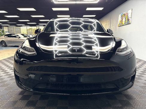 Used 2020 Tesla Model Y Performance image 4