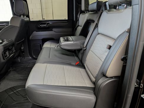Used 2026 Chevrolet Silverado 2500 ZR2 w/ LPO, Dark Essentials Package AWD/4WD image 10
