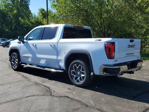 New 2026 GMC Sierra 1500 SLT w/ SLT Premium Package AWD/4WD image 11